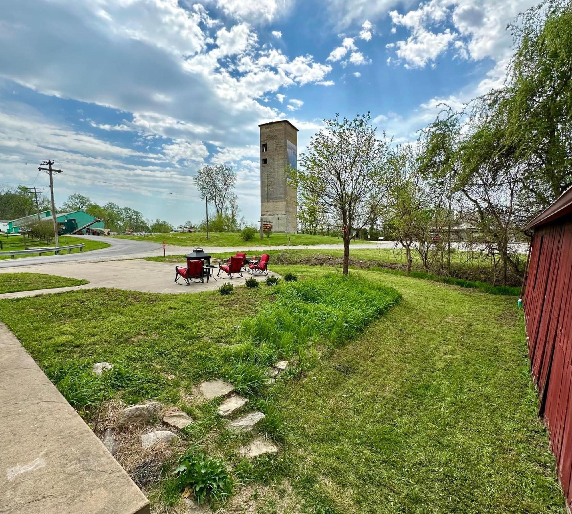 The Mercantile On The Katy Trail Hotel Hermann Exterior photo